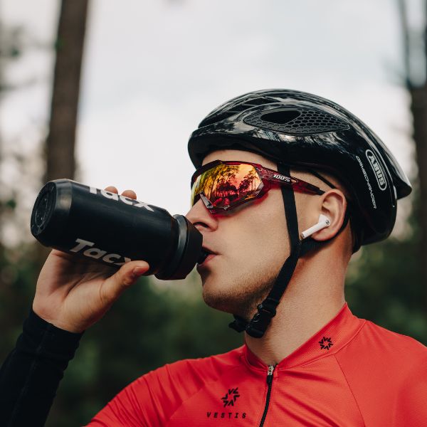 jak-wlaczyc-sluchawki-bezprzewodowe-instrukcja-krok-po-kroku-4_1_